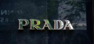 Read more about the article Prada in Negotiations to Acquire Versace in €1.5bn Deal